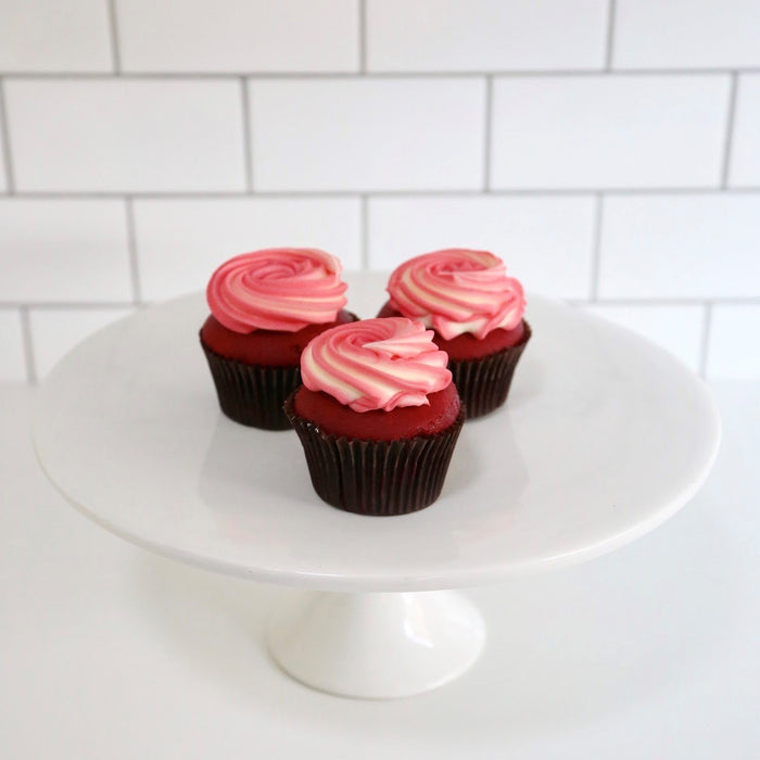 6 Red Velvet Cupcake